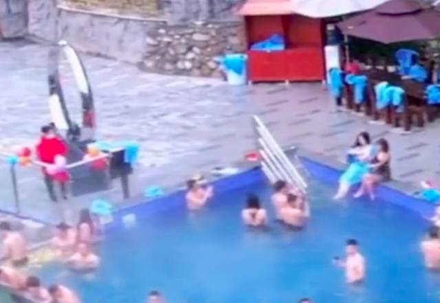 酒店回应“直播客人泡温泉引流”：几乎看不见客人的脸，之后会选取私密的温泉做直播